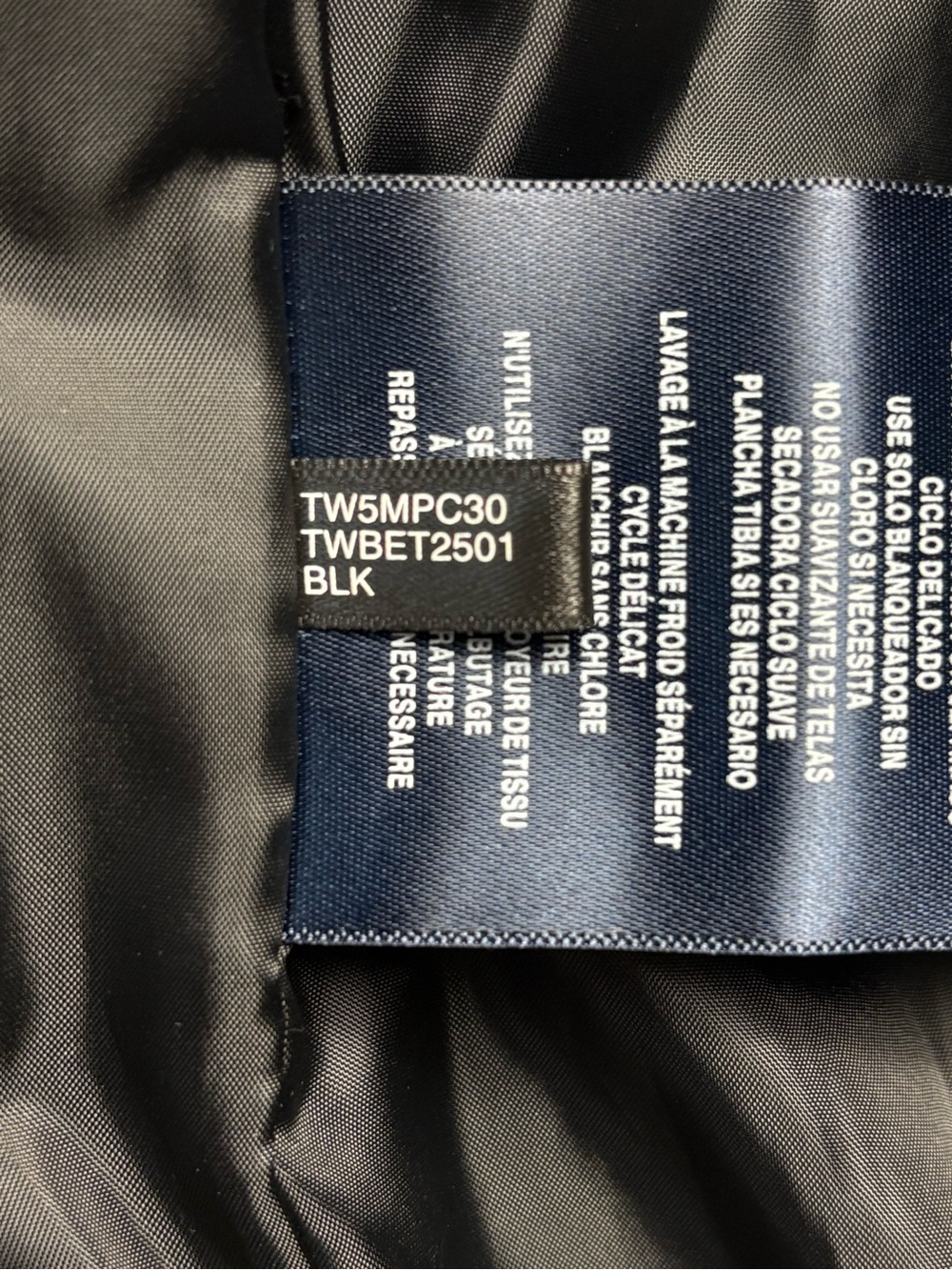 NWT Tommy Hilfiger Black Chevron Puffer Jacket Hooded Packable Large TW5MPC30 - Picture 10 of 12